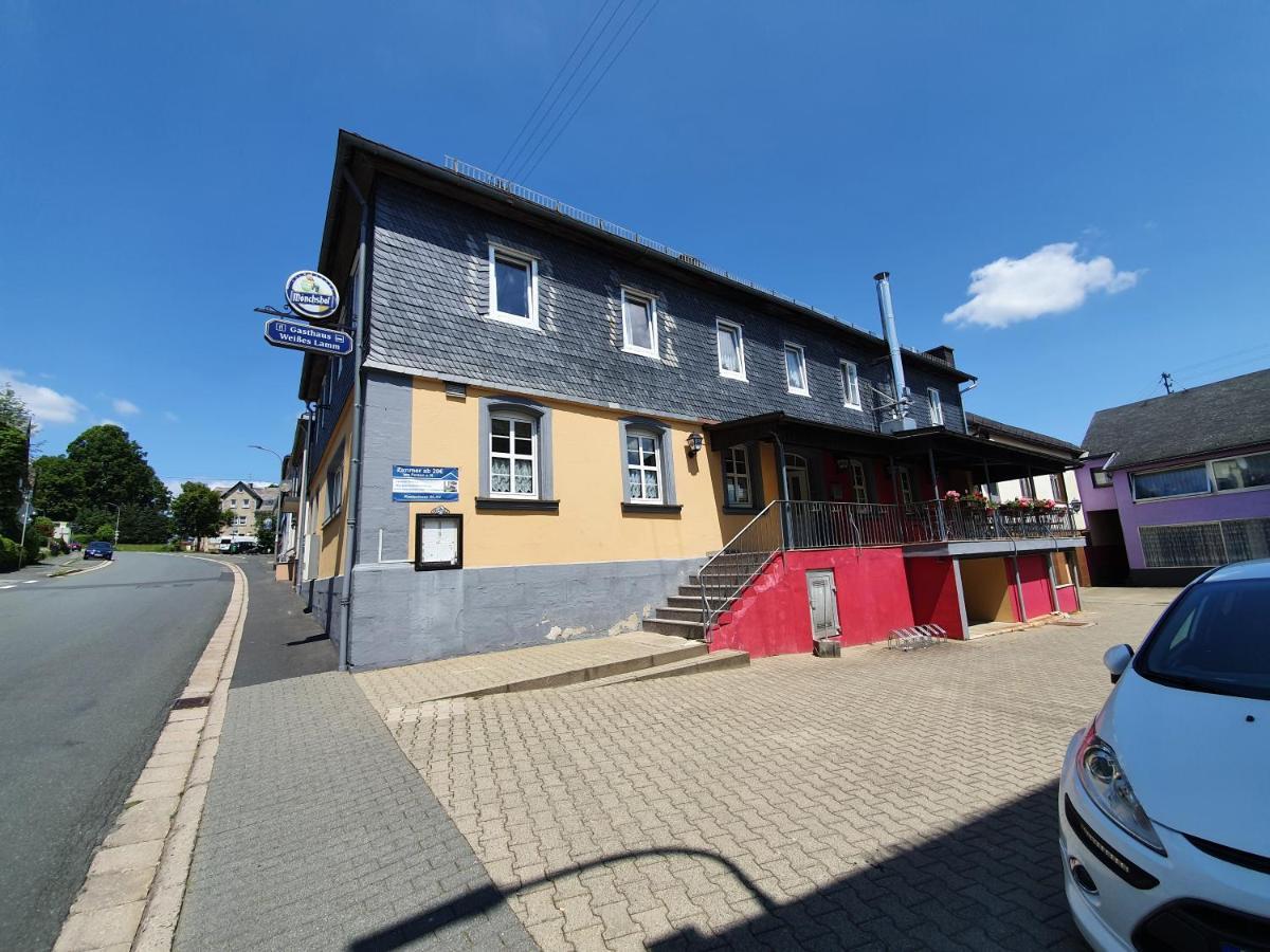 Gaestehaus Weisses Lamm - Monteurzimmer Nordhalben Luaran gambar