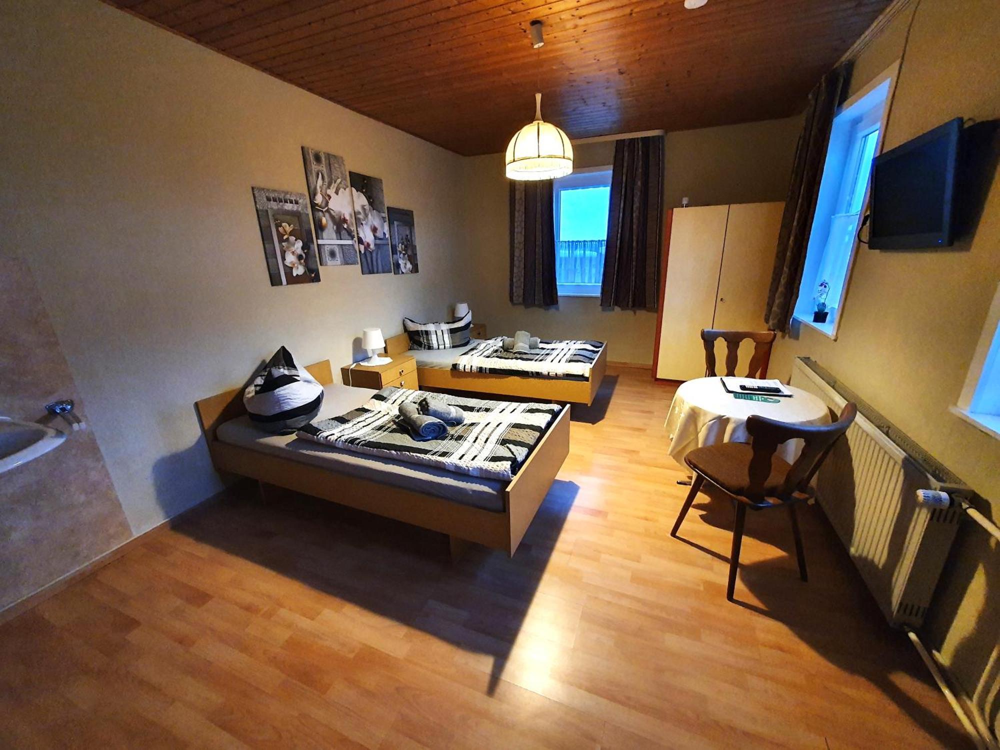 Gaestehaus Weisses Lamm - Monteurzimmer Nordhalben Luaran gambar